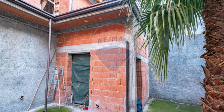 20251009113921-992678-10