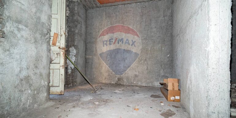 20251009113923-992678-12