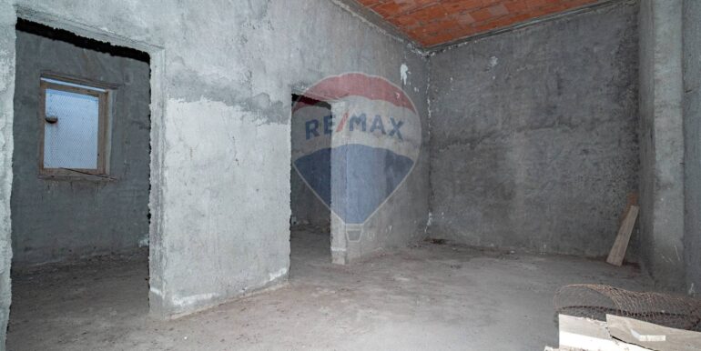 20251009113924-992678-14