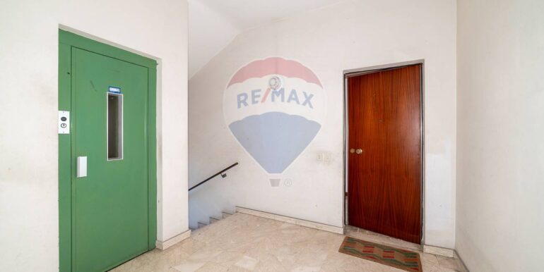 20251009122000-992671-4