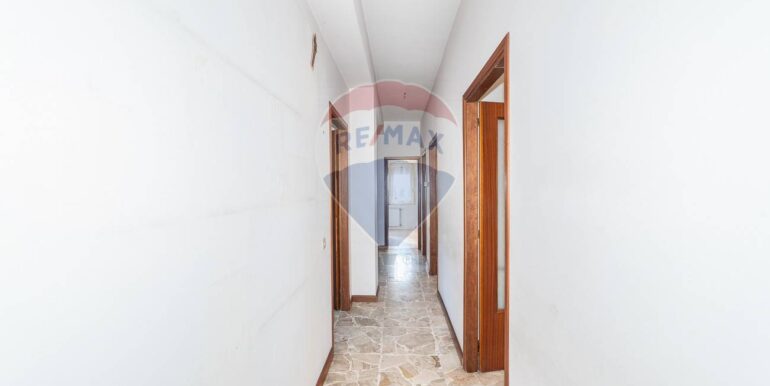 20251009122010-992671-7