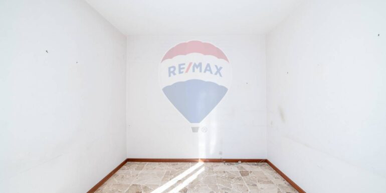 20251009122032-992671-12