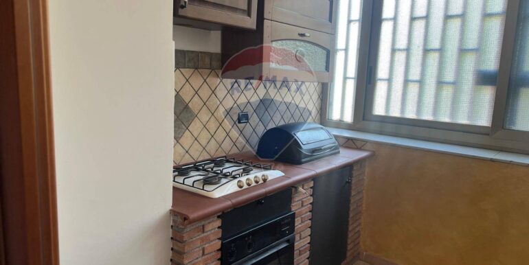 20251009154130-992519-15