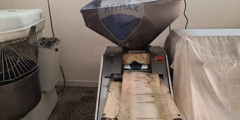 20251009162939-992741-13