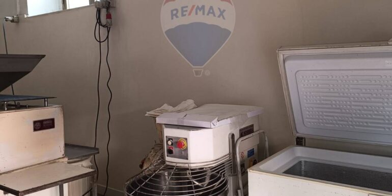 20251009162941-992741-14