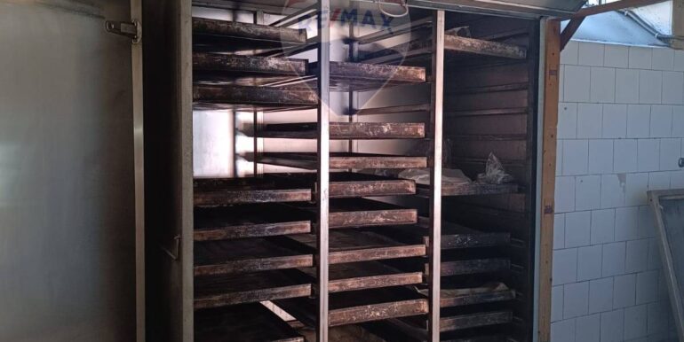 20251009163146-992741-30