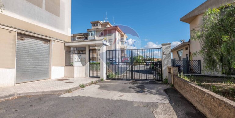 20251009175419-992800-2