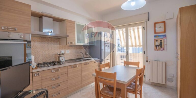 20251009175423-992800-3