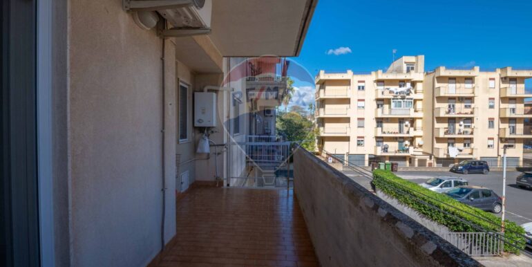 20251009175437-992800-7