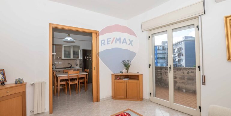 20251009175517-992800-19