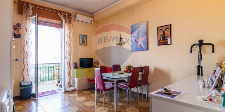 20251009180639-992802-1