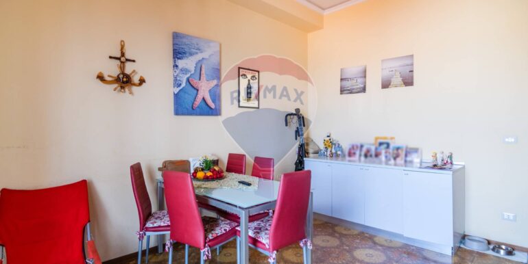 20251009180644-992802-2