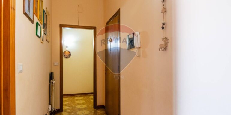 20251009180704-992802-7