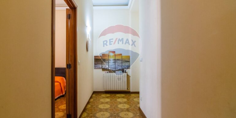 20251009180715-992802-10