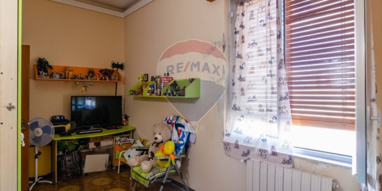 20251009180739-992802-17