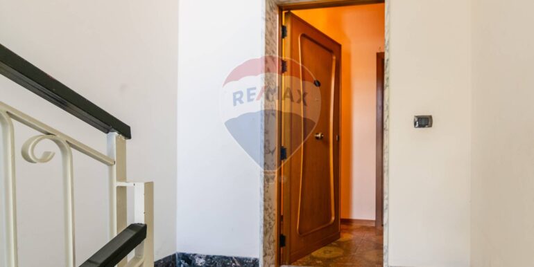 20251009180747-992802-19