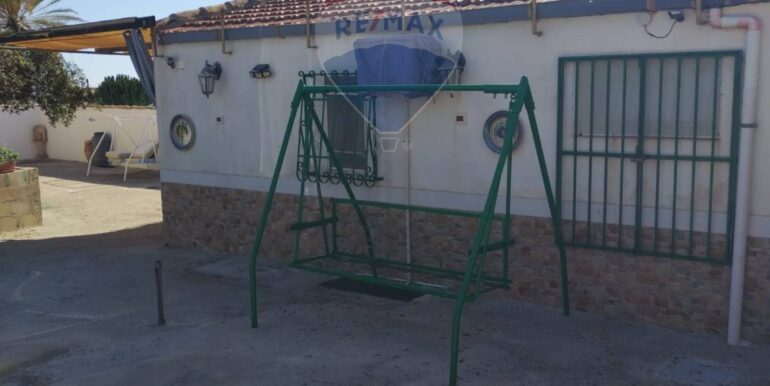 20251009224804-992783-6