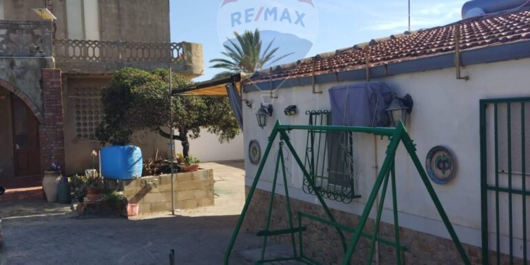 20251009224807-992783-7