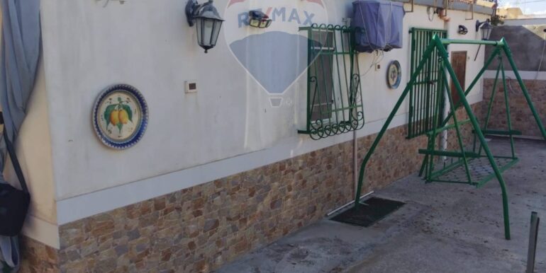 20251009224824-992783-14