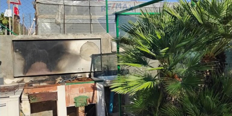 20251009224829-992783-16