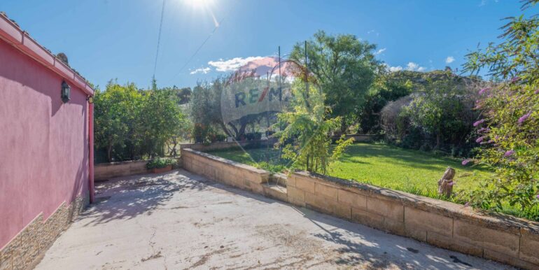 20251010111246-992855-4