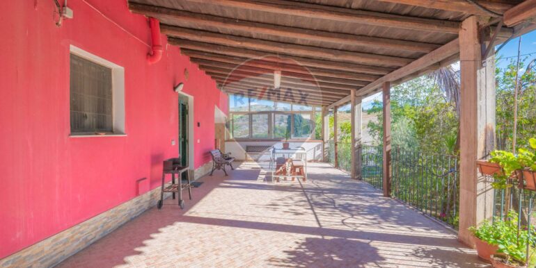 20251010111345-992855-18