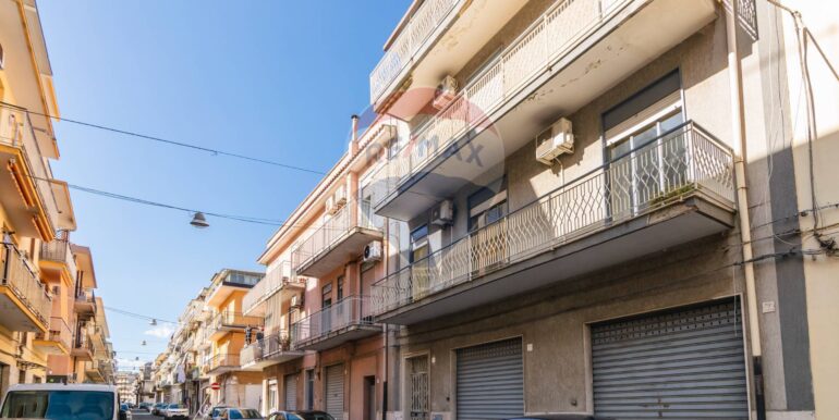 20251010140557-990902-1