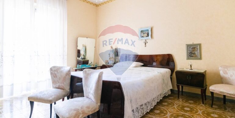 20251010140631-990902-12