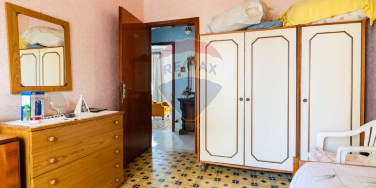 20251010140640-990902-15