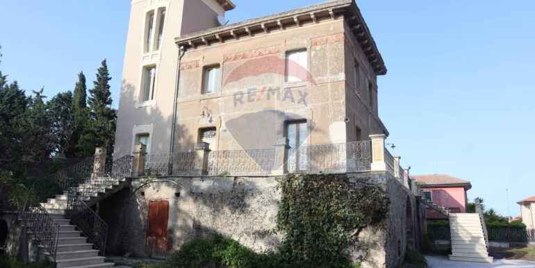 20251010170339-992976-7