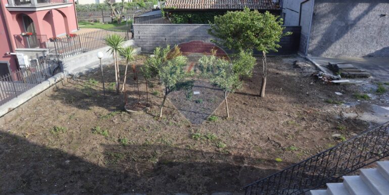 20251010170547-992976-36