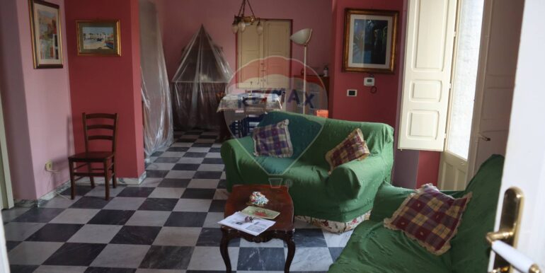 20251010170622-992976-44