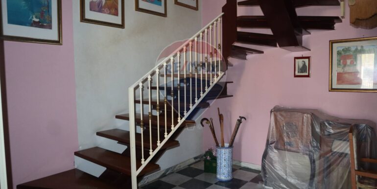 20251010170642-992976-49