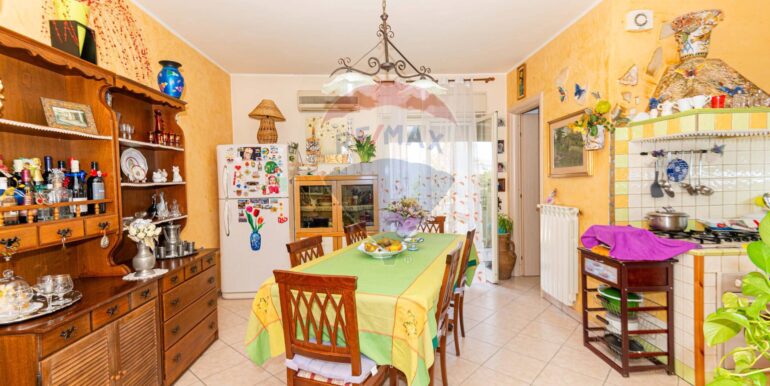 20251010172951-993011-4