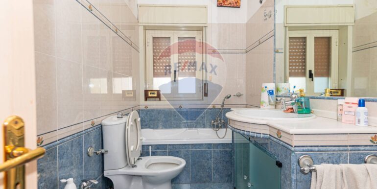 20251010172952-993011-12