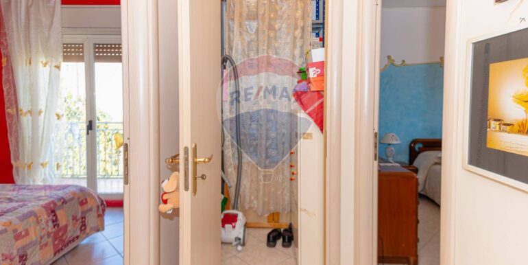 20251010172953-993011-14