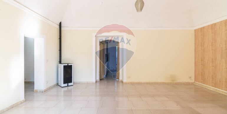 20251010174940-993015-8