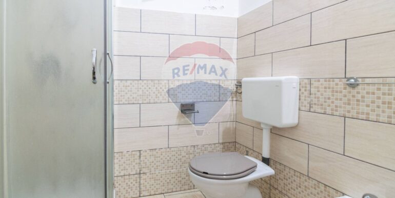 20251010174945-993015-10