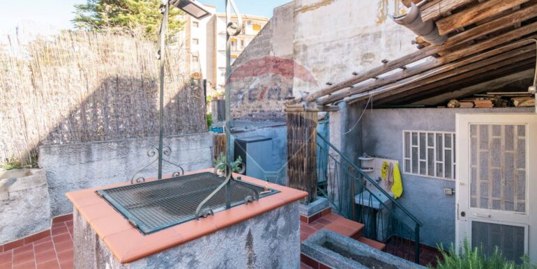 20251010175012-993015-20