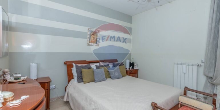 20251010192436-993056-4