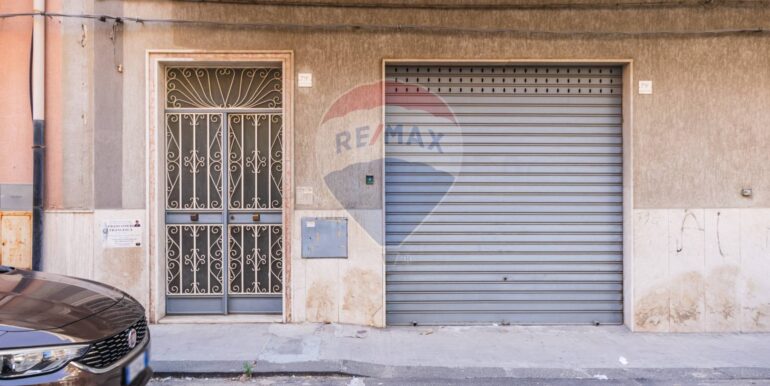 20251010200432-993047-4