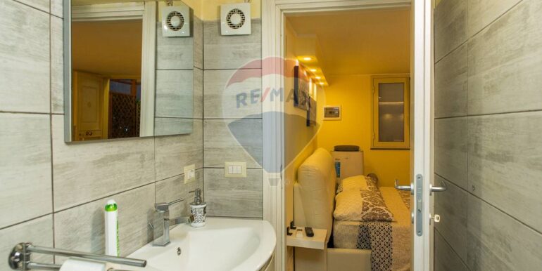 2025101083855-992816-12