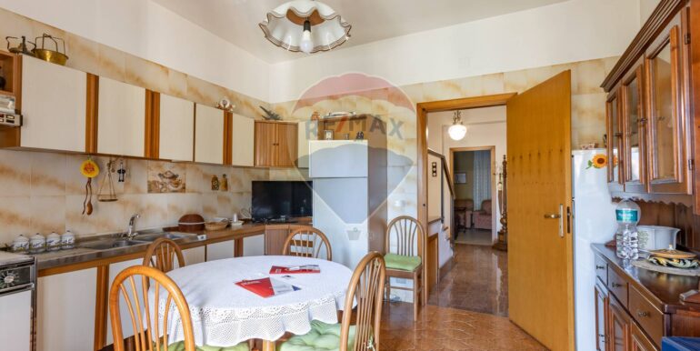 2025101091348-992787-11