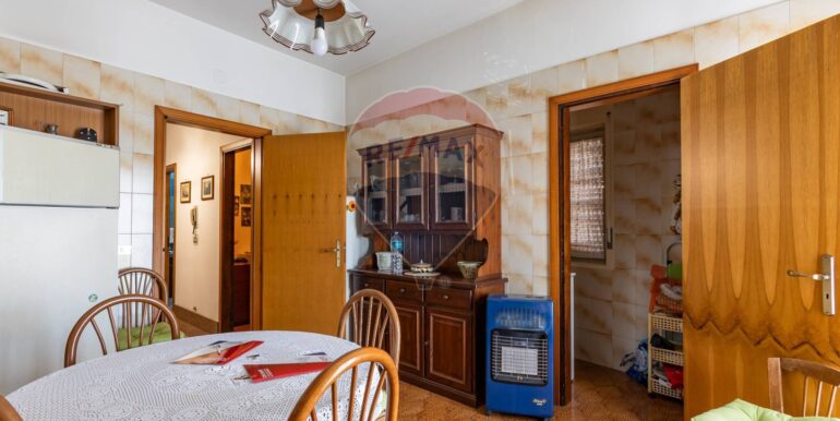 2025101091359-992787-14