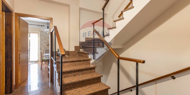 2025101091417-992787-19