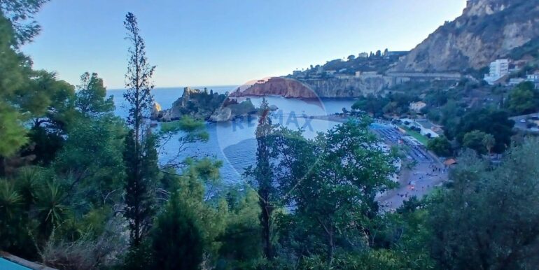 20251012202556-993159-13