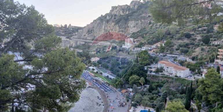 20251012202600-993159-14