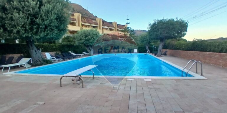 20251012213531-993163-21