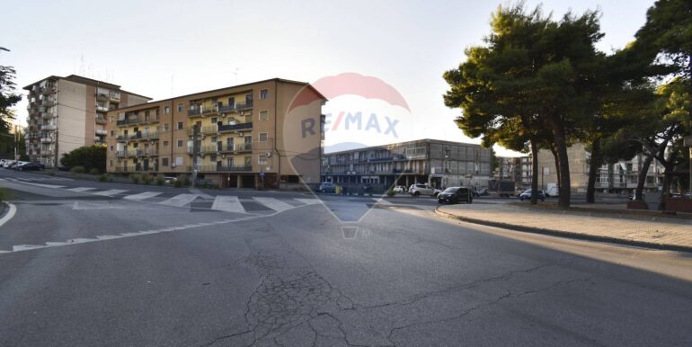 20251012215435-993165-2