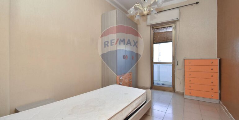 20251012215507-993165-16